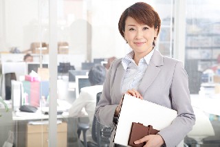 倒産した負債整理をするために任意整理を行う方法があります。